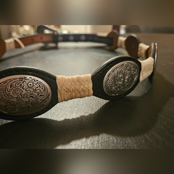 Urban Outfitters Walker Western  black leather and silver ornate belt. Size med - Picture 7 of 8